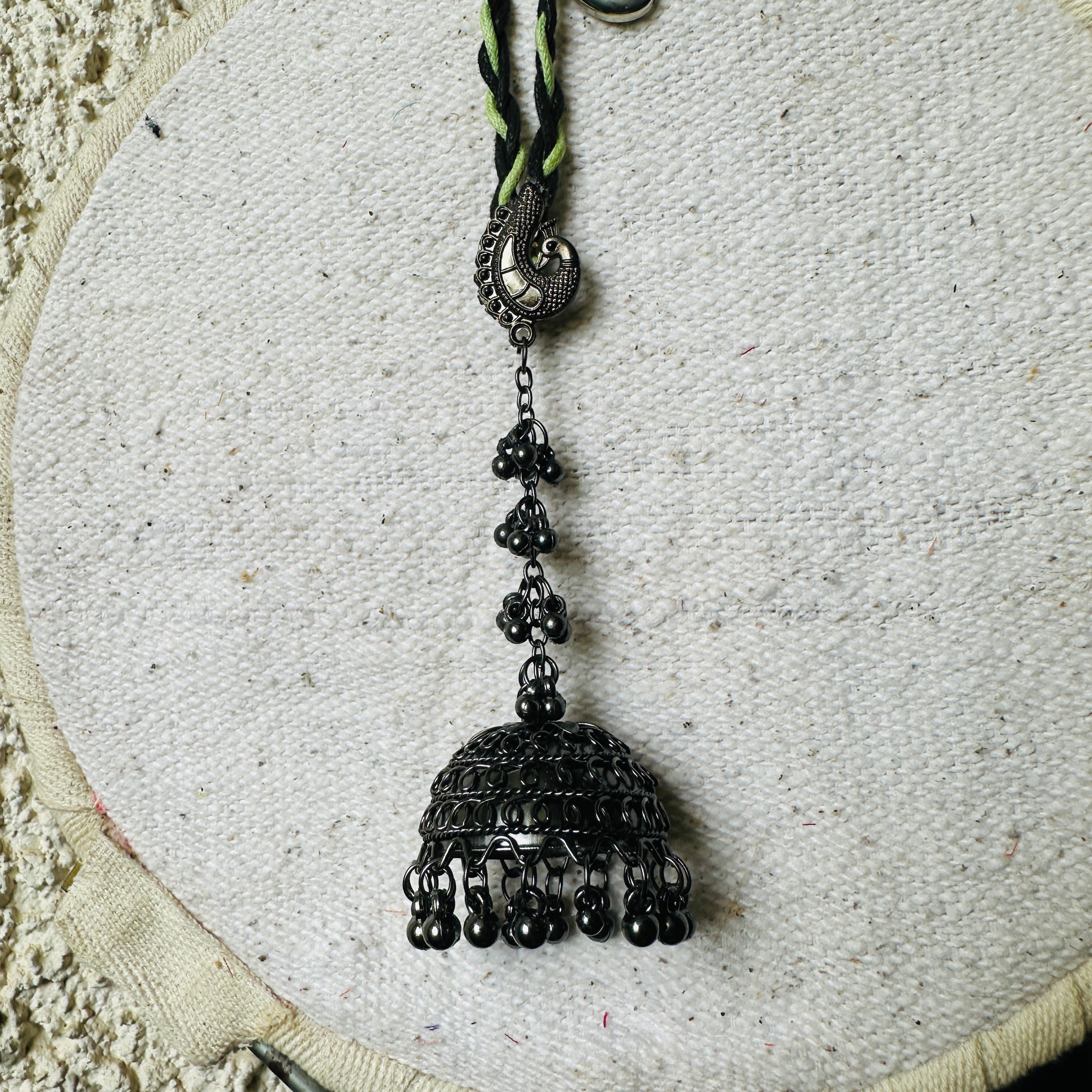 jhumka neckpiece