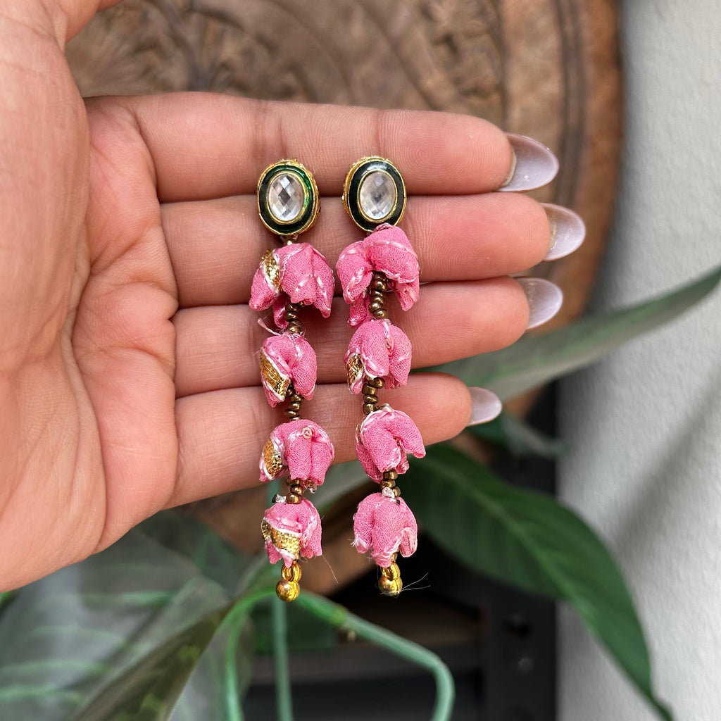 Mogra Kundan Studs