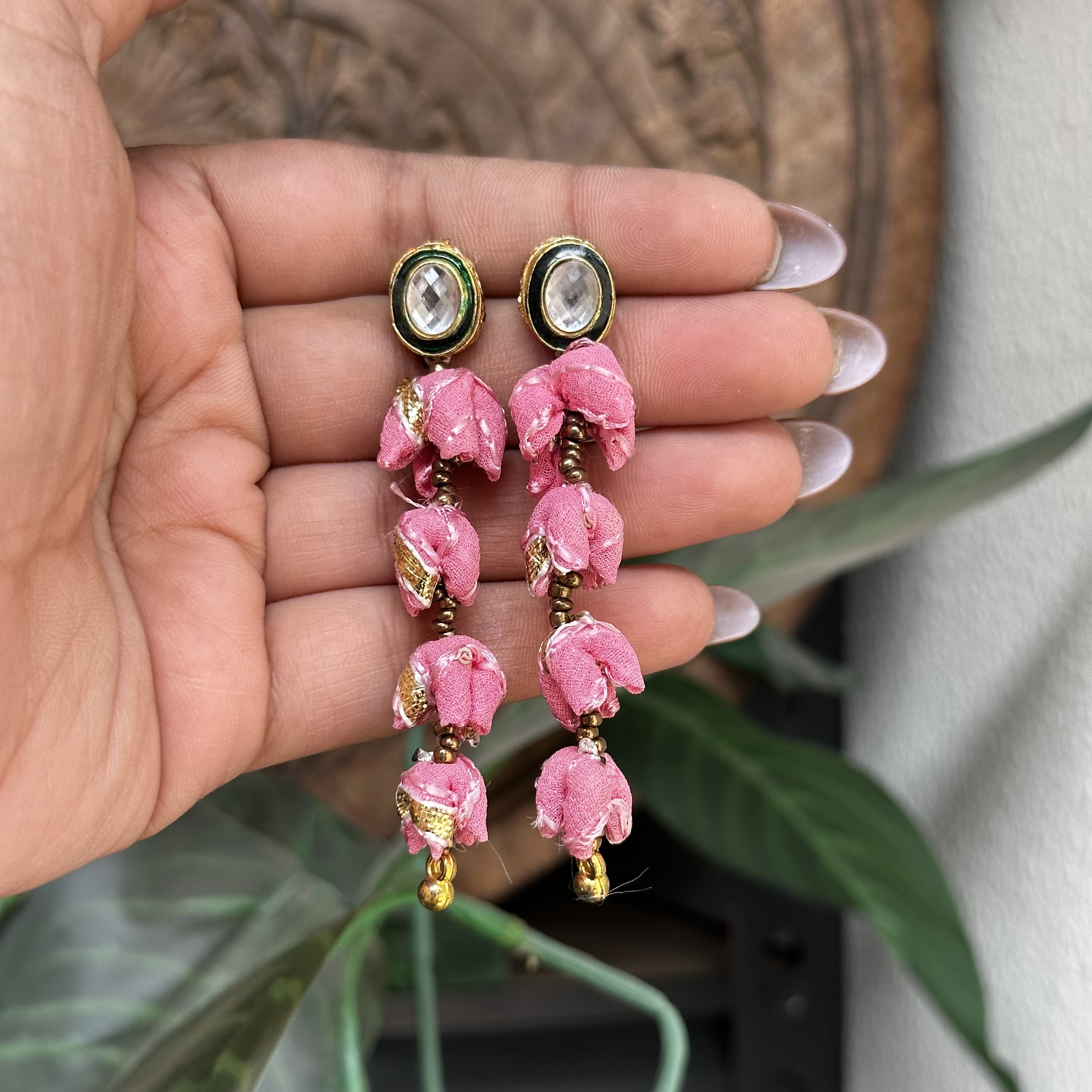 Mogra Kundan Studs