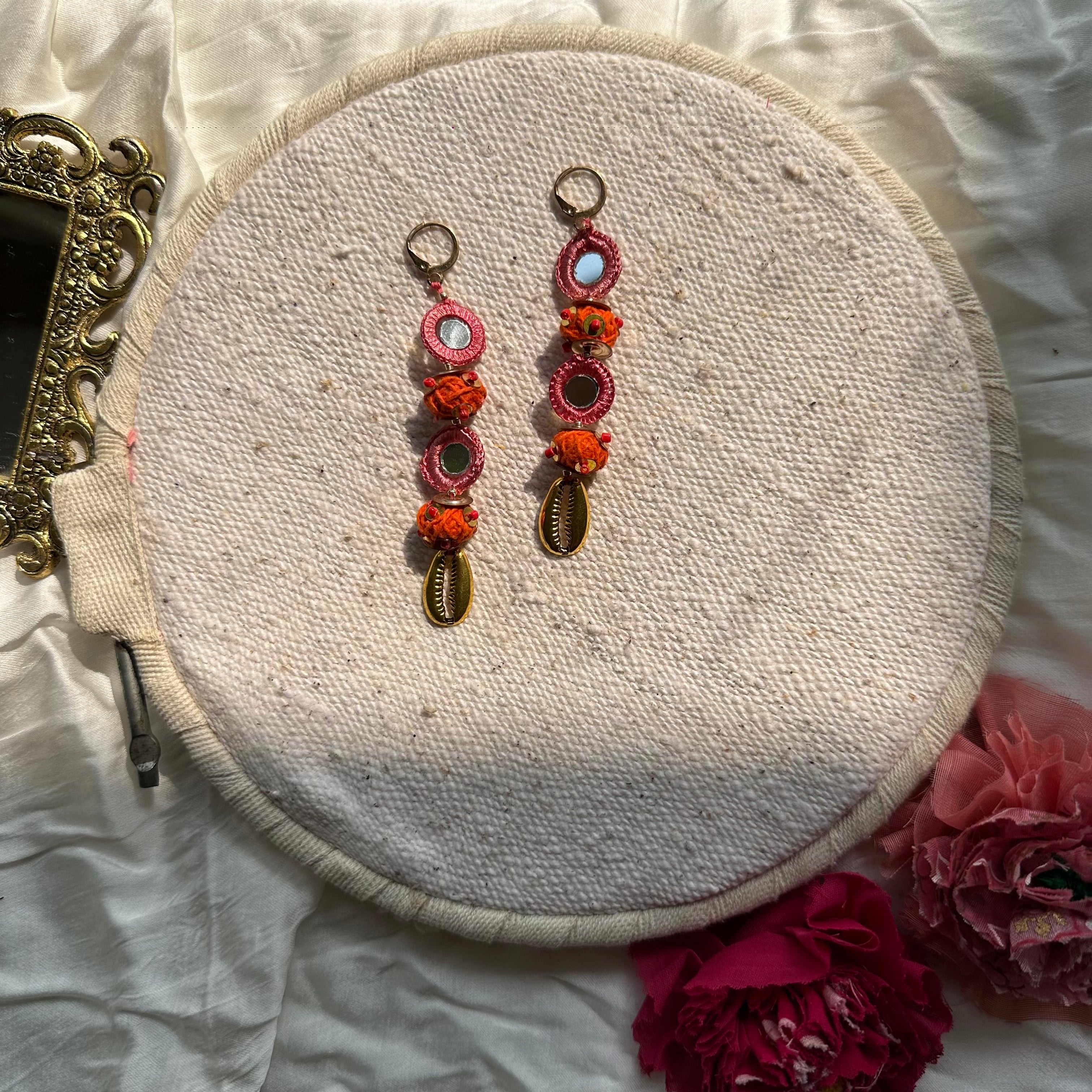 sheesha bindu earrings