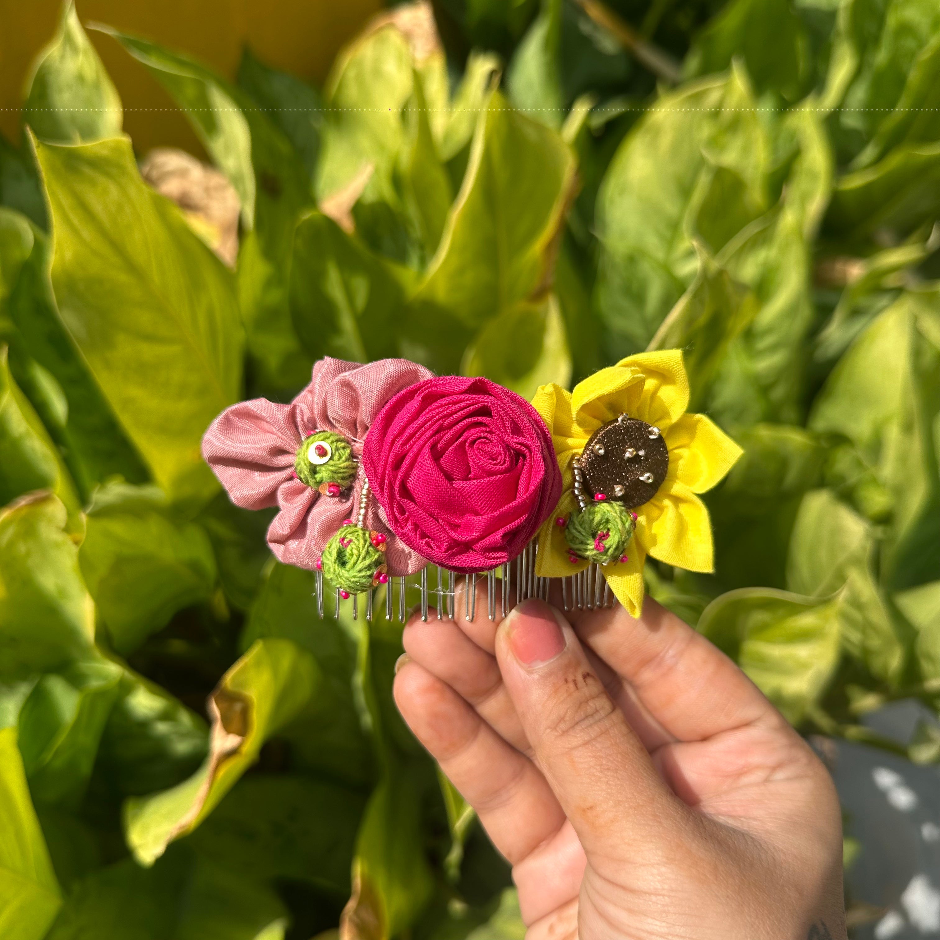 Guldasta Comb Clips