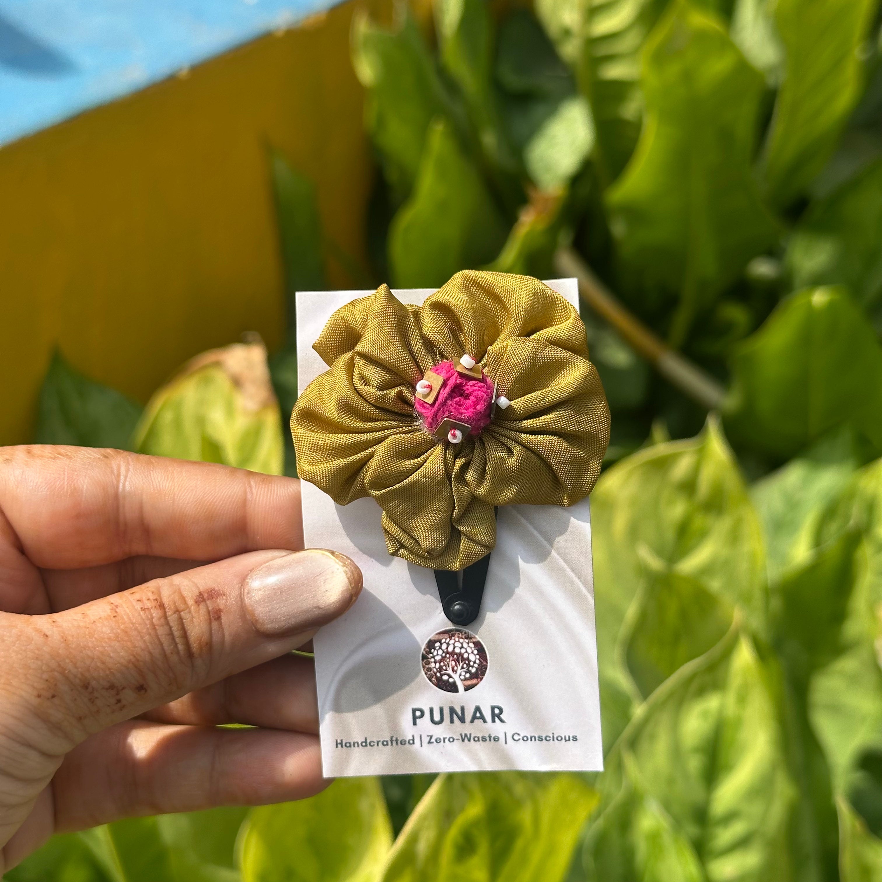 Cosmos Hair Clip