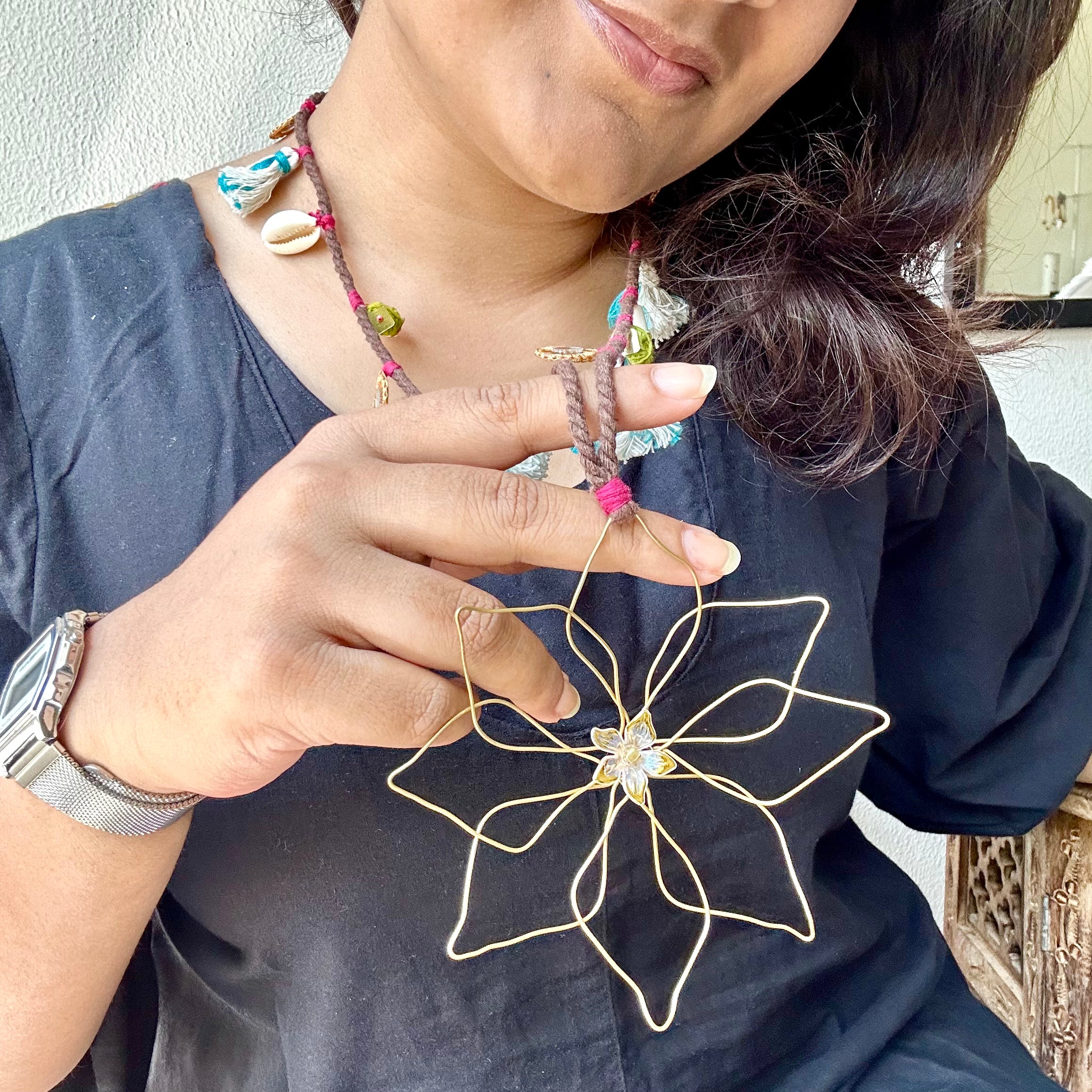 Phool Neckpiece